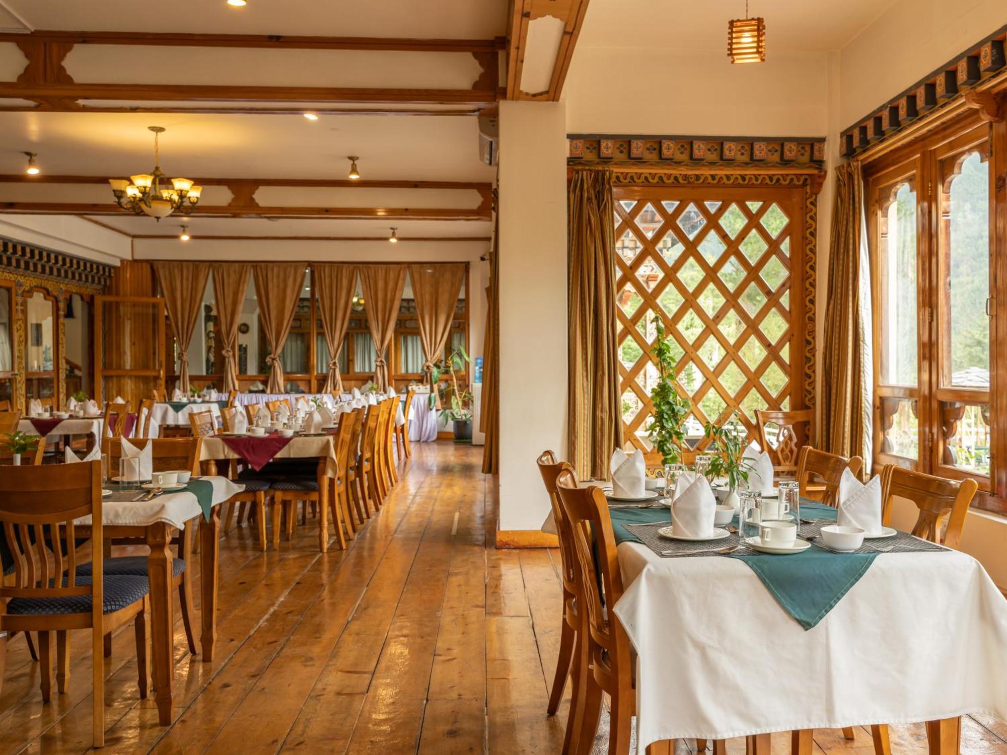 Tiger'S Nest Resort - Best Resort In Paro Exterior foto