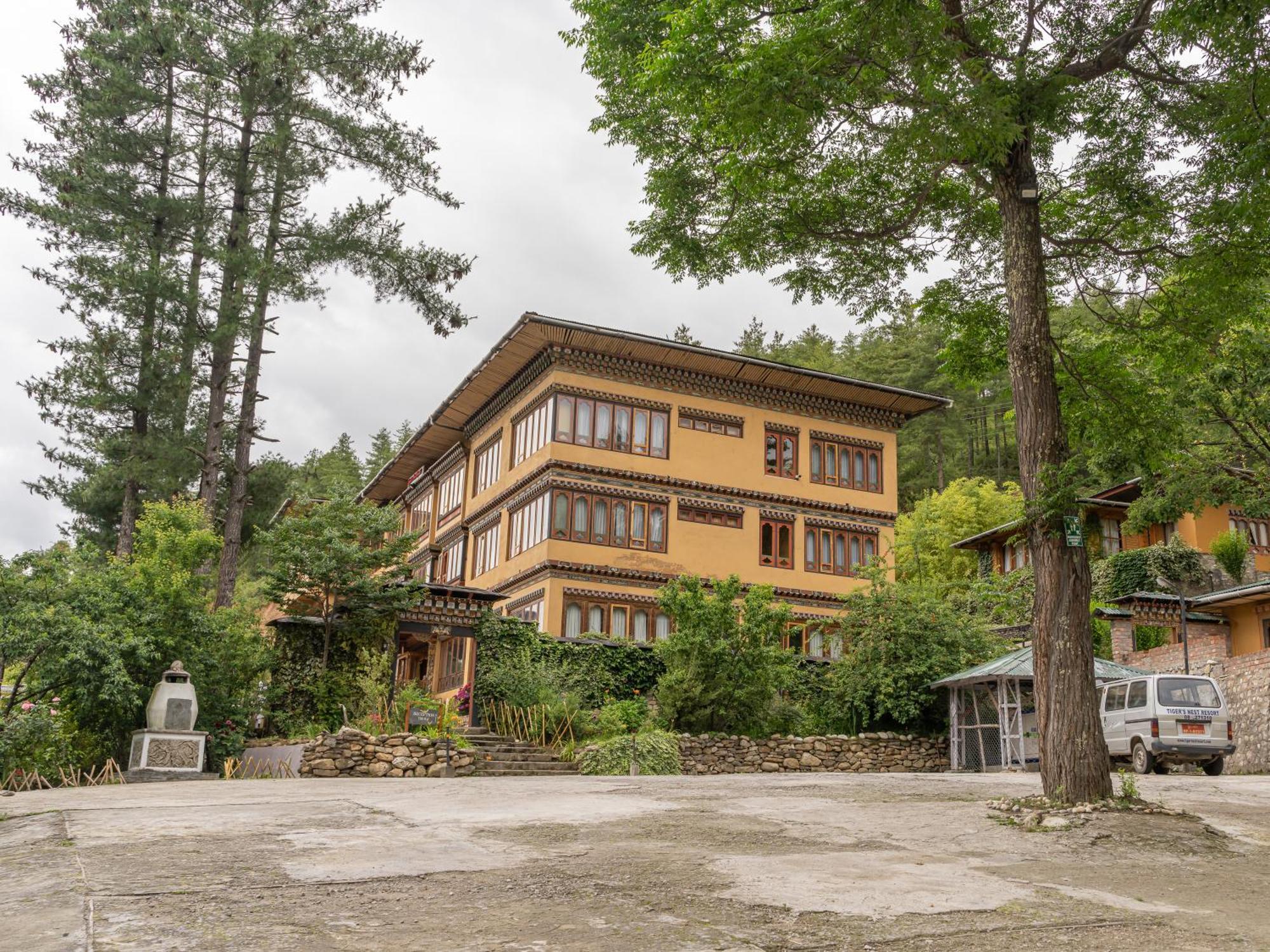 Tiger'S Nest Resort - Best Resort In Paro Exterior foto