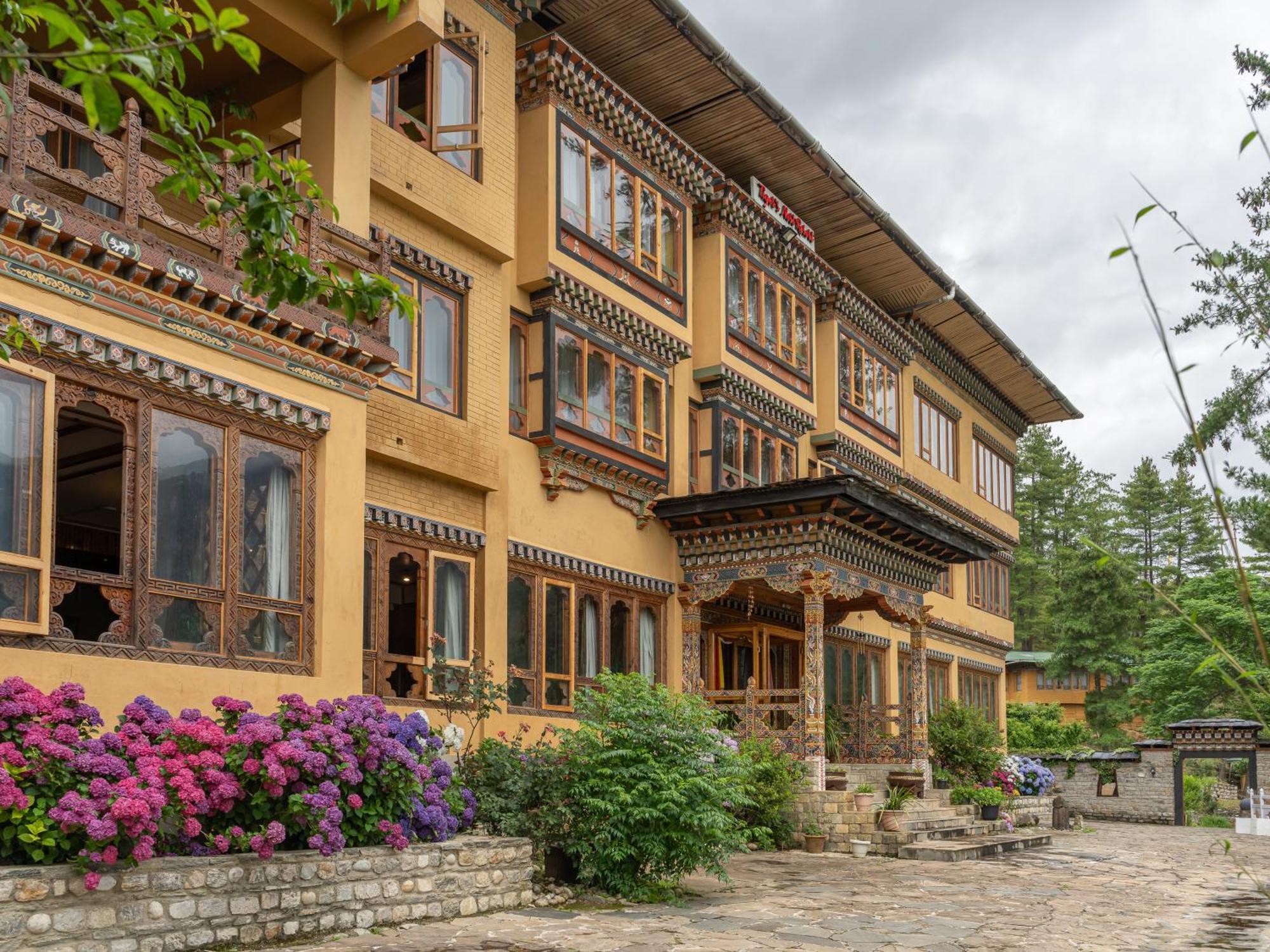 Tiger'S Nest Resort - Best Resort In Paro Exterior foto